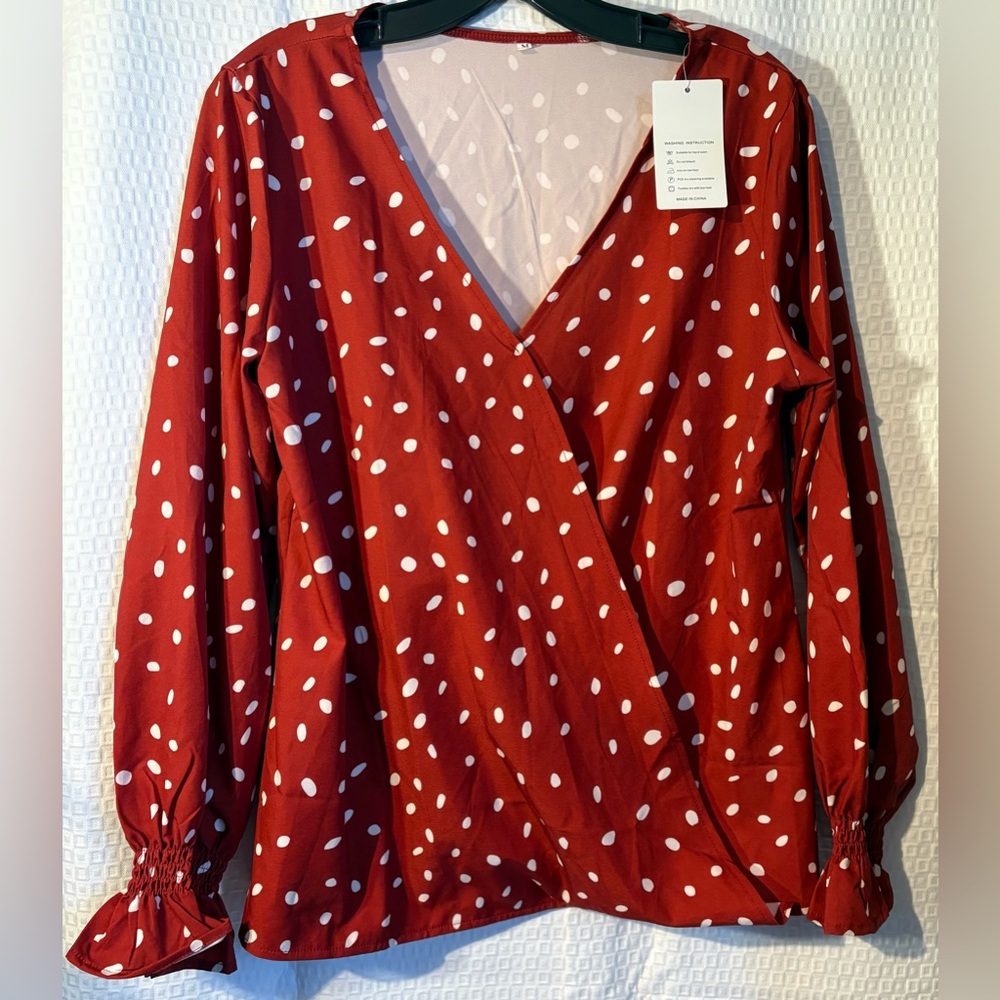 NWT La Mode Women’s Blouse Top sz L Pull over cross body